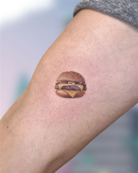 Tatuaje hamburguesa